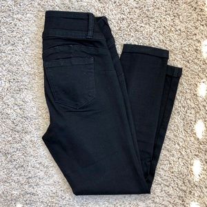 Fashion Nova Jeans (Mid Rise) - Black